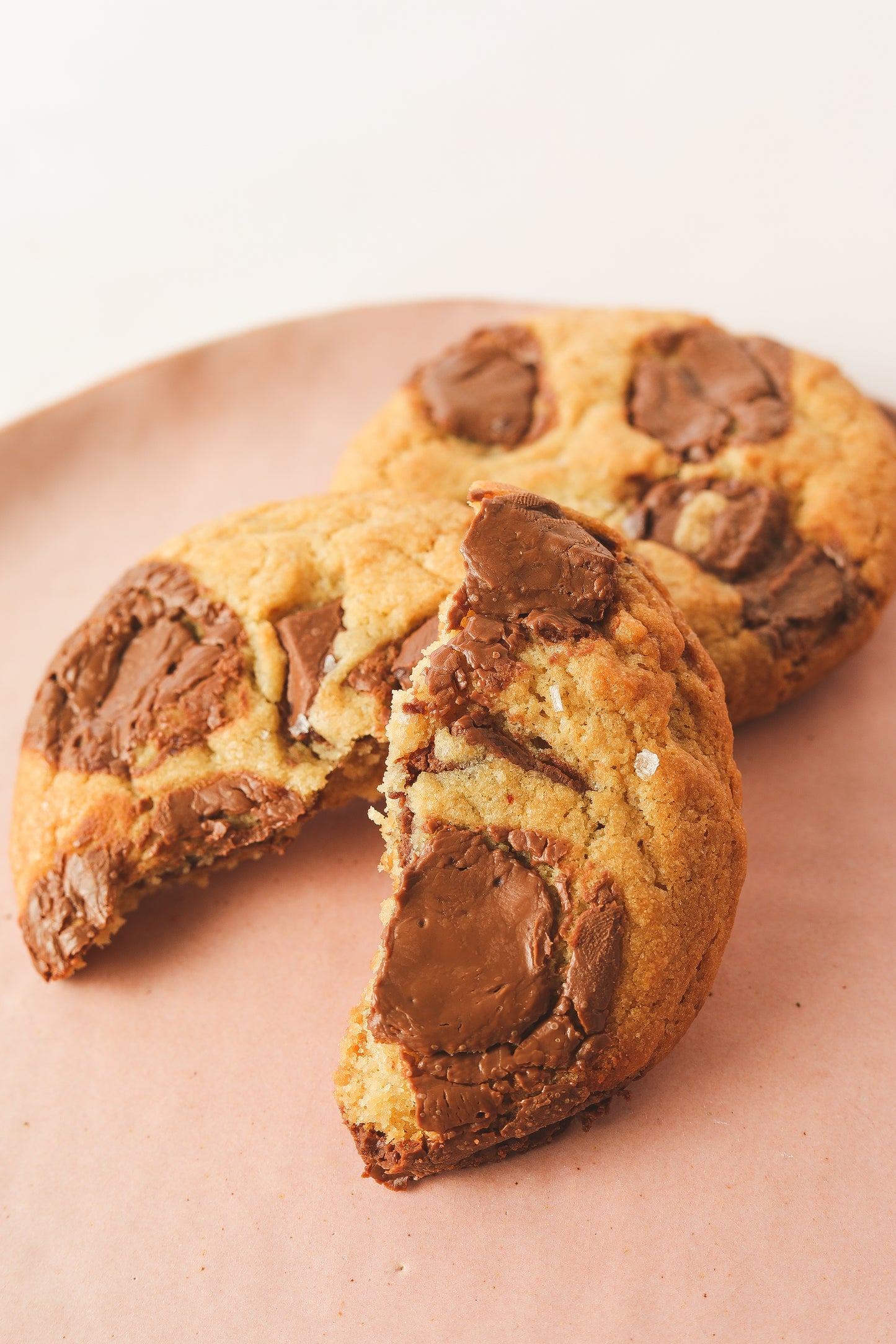 Eggless Chocolate Chunk Cookie