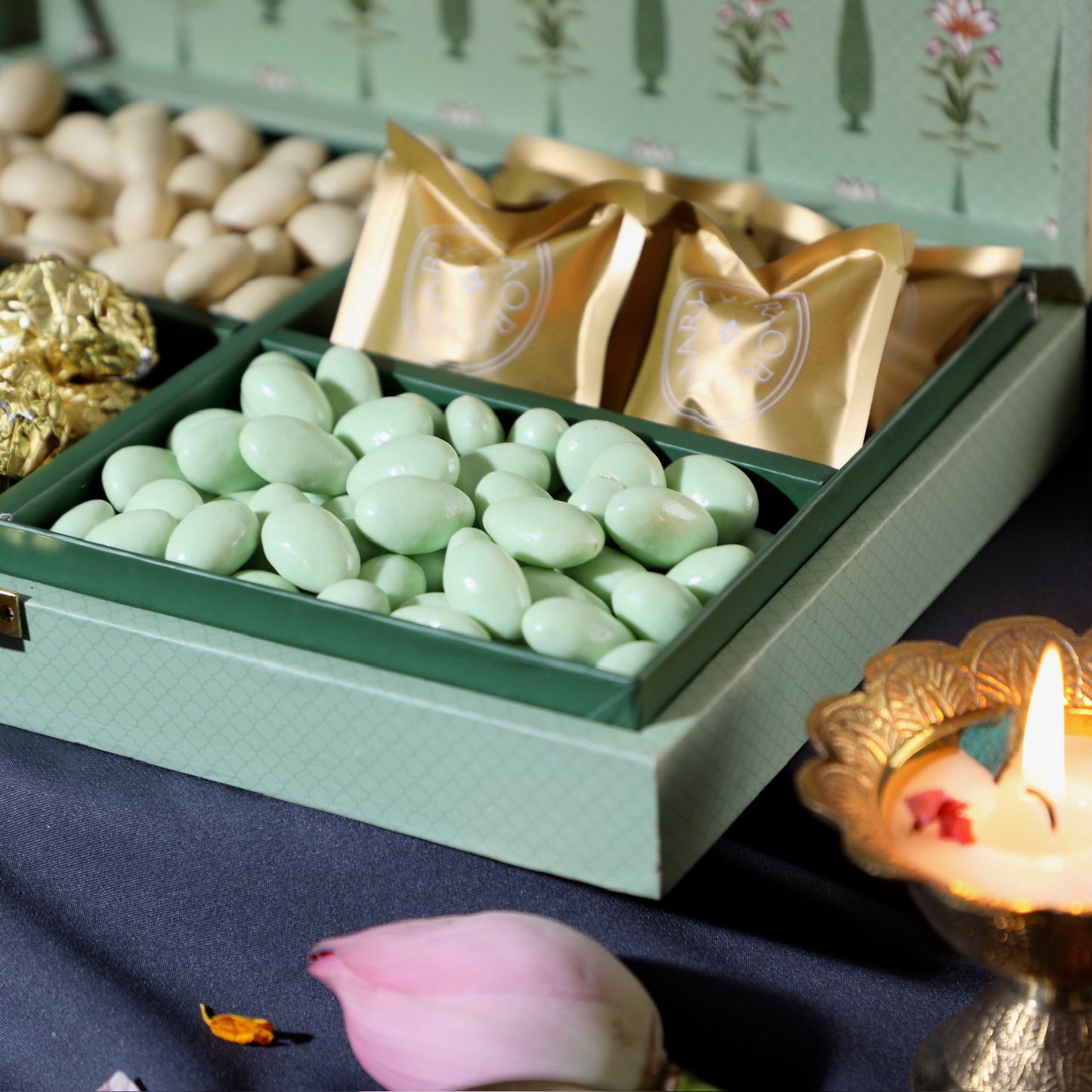 Gourmet Treasure Box