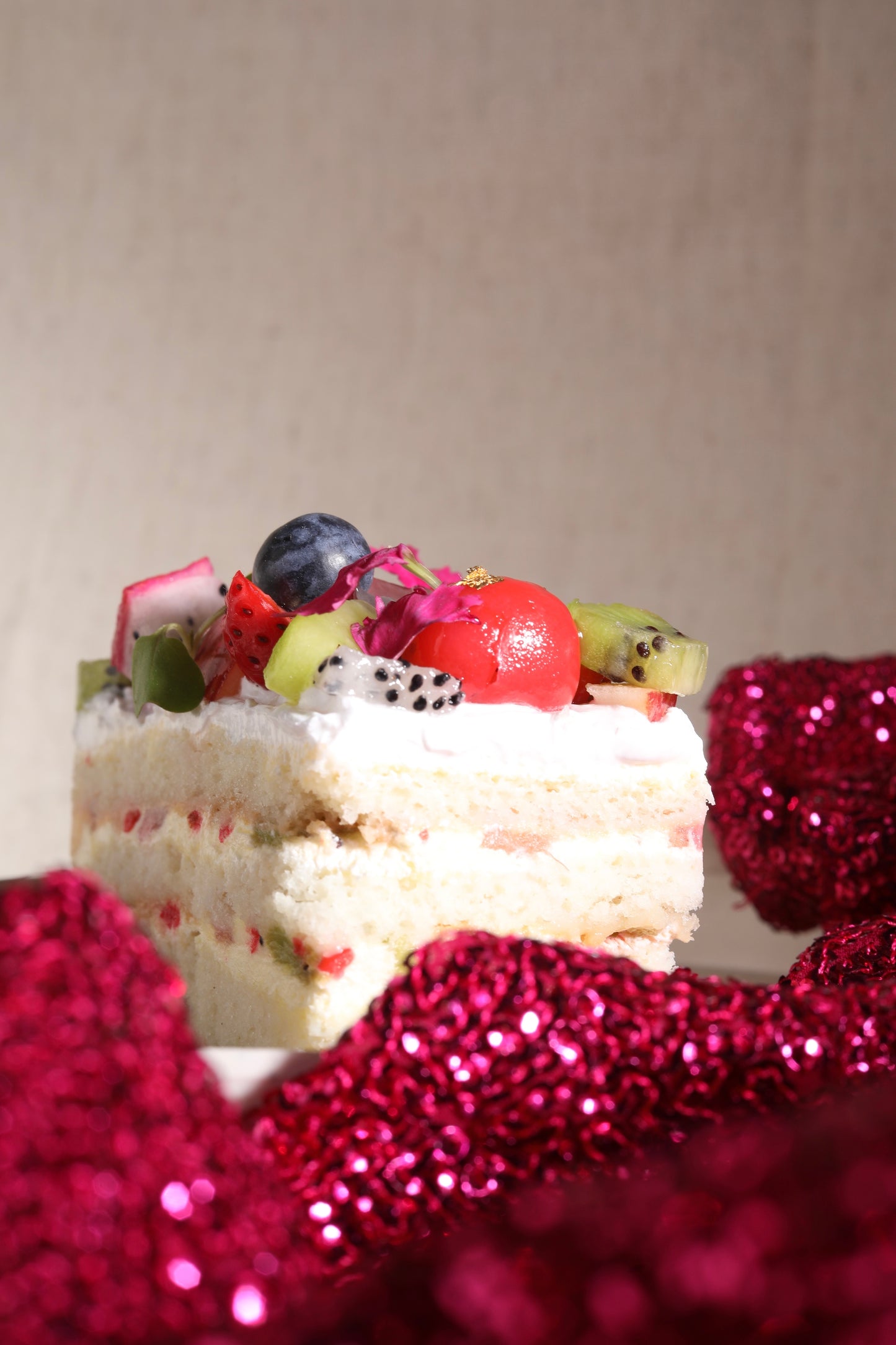 Fresh Fruit Cake Slice