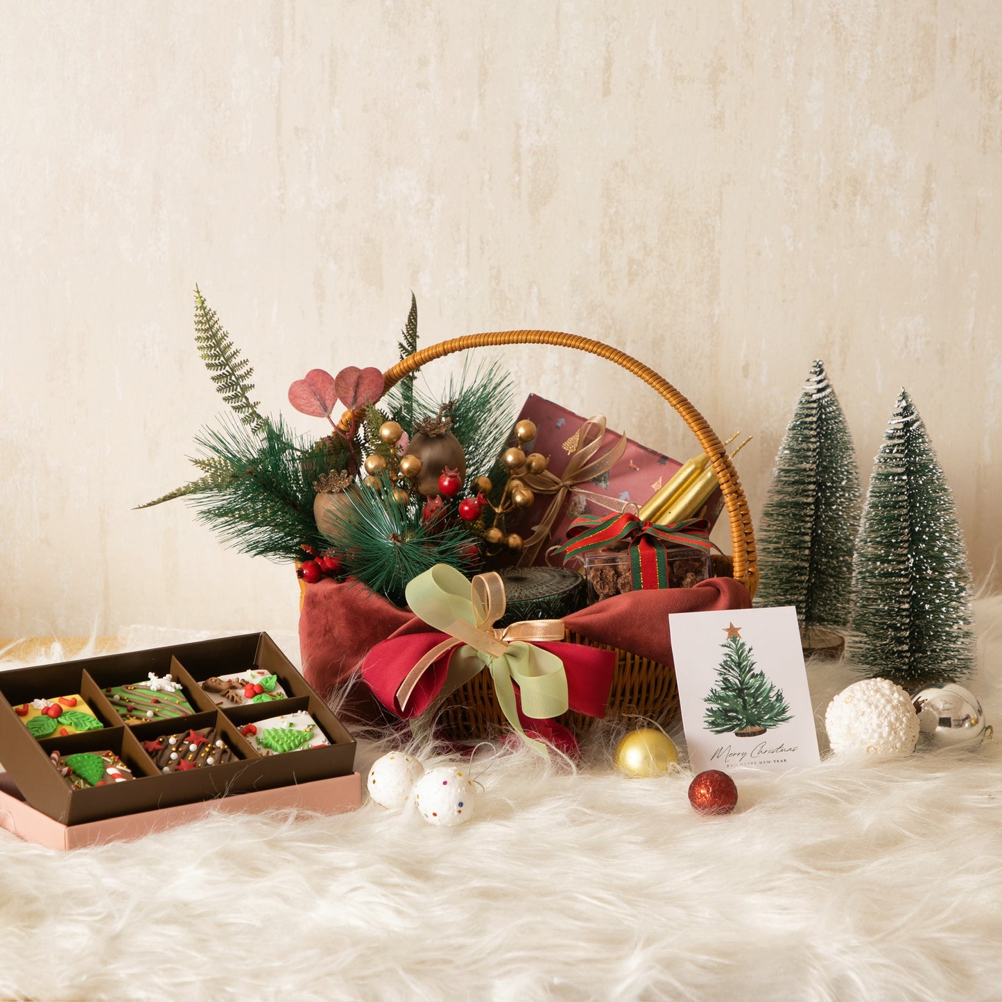 Tinsel & Treat