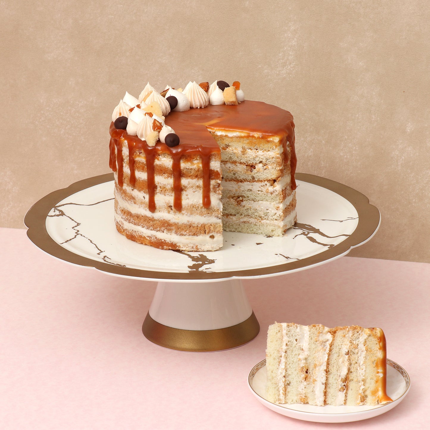 Butterscoth Caramel Cake