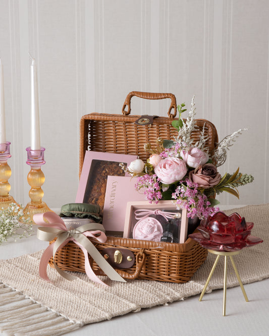 Vintage Rose Trunk